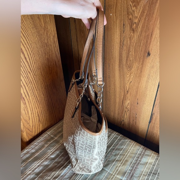 Tommy Hilfiger’s Tan & Cream Jacquard Monogram Shoulder Bag; GUC - Picture 5 of 13